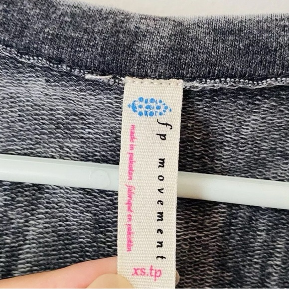 NWT Free People Movement ACTIVATE Gray Burnout Dolman Sleeve Top XS - Picture 4 of 8